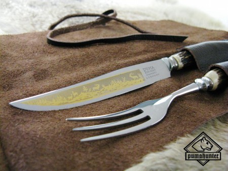 Duo-Steak Set bestehend aus einem scharfen Steakmesser mit schöner Goldätzung und einer passenden Gabel