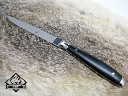 Gourmet 142815 / 1990 / Das Integral-Steakmesser "Gourmet" gab es nur kurze Zeit Anfang der 90er Jahre. Mein Exemplar trägt schwarze Micartabacken.
